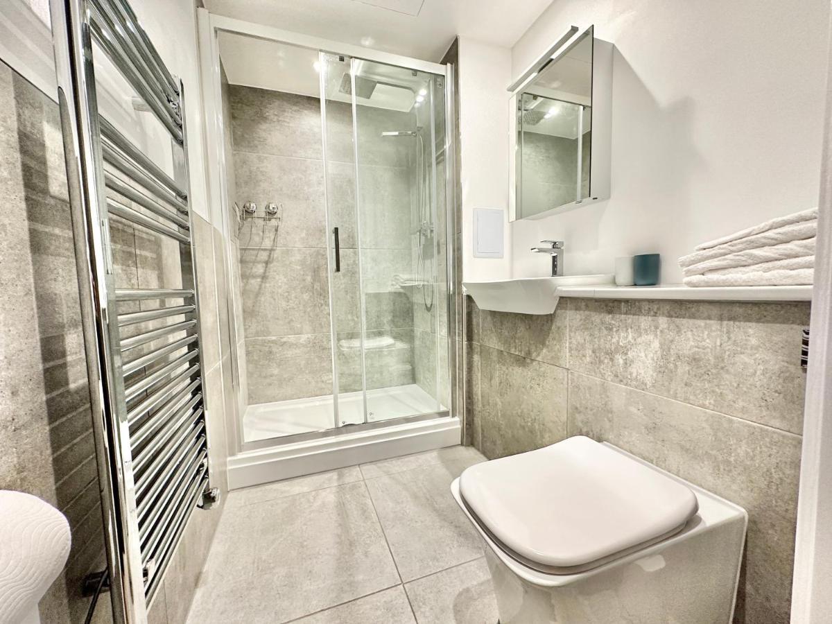 Serviced Apartments Nailsea エクステリア 写真